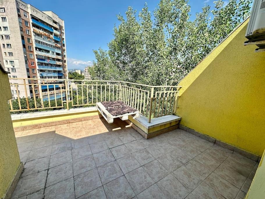 Student Town 1Bdr Apt Софія Екстер'єр фото